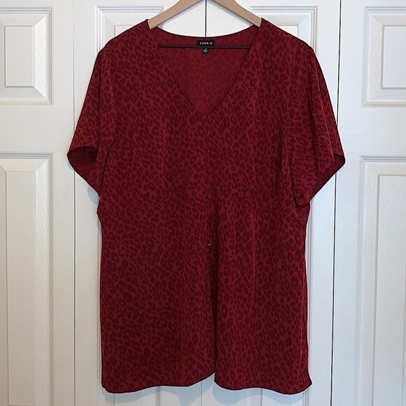 Torrid Satin Animal Leopard Print Button Front Blouse 3X - Picture 3 of 11